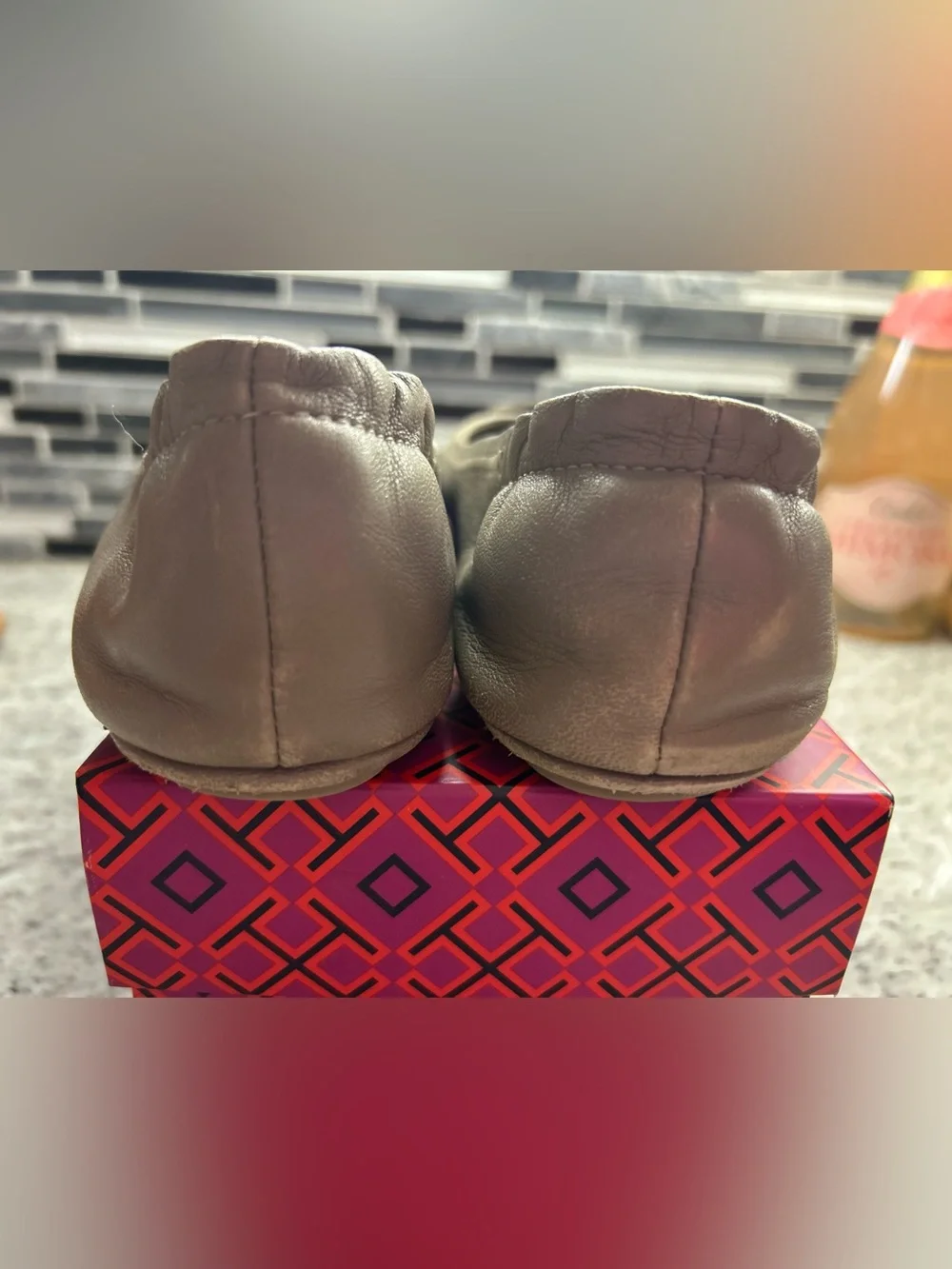 Tory Burch French Gray Leather Minnie Travel Logo Ballet Flats size 8